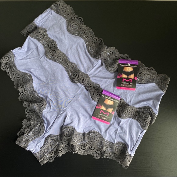 Maidenform Intimates & Sleepwear Two Maidenform Scalloped Lace Trim